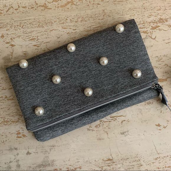 Stella & Dot Madison Clutch - Picture 1 of 7